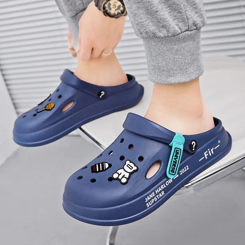 2023 New Couple Croc Shoes Beach Baotou Slippers Fashionable Casual Men and Women Same Style Solid Color Breathable Soft Sandals